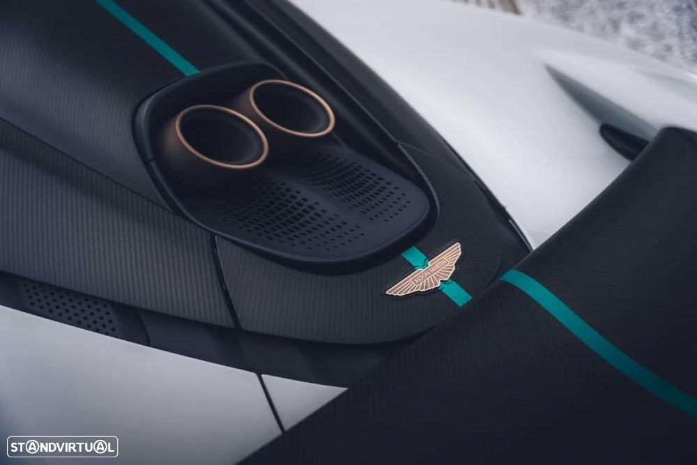 Aston Martin Valhalla - 14