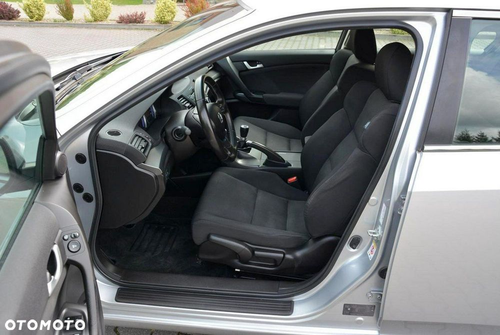 Honda Accord 2.0 Comfort - 14