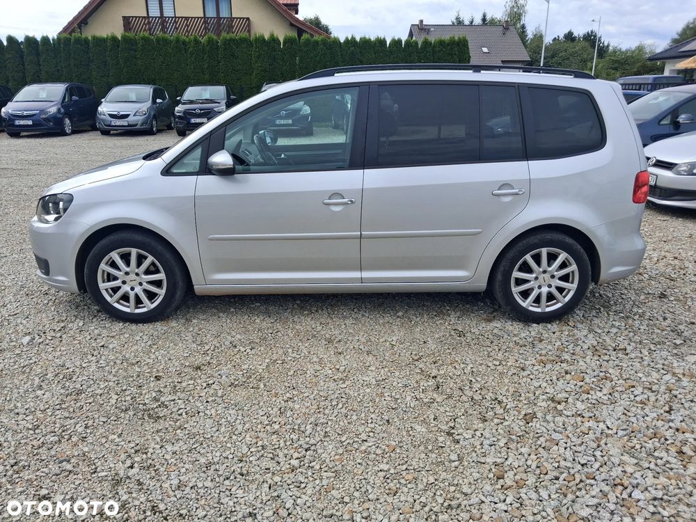 Volkswagen Touran - 2