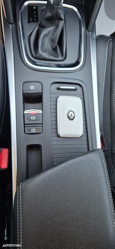 Renault Megane TCe 140 EDC GPF Techno - 27