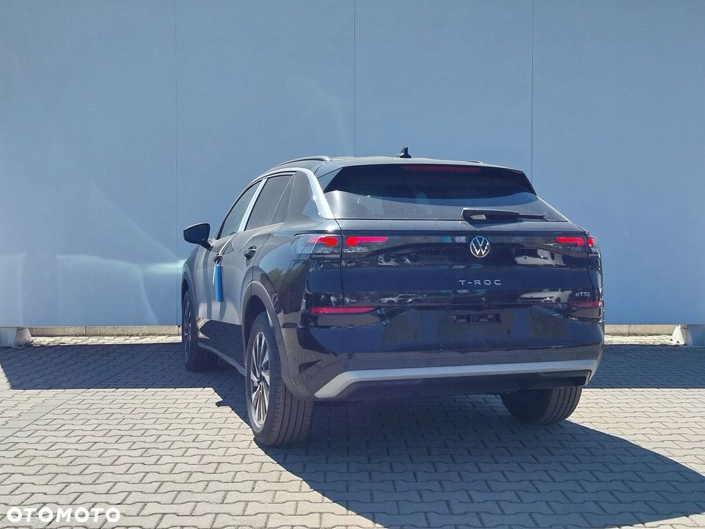 Volkswagen T-Roc - 4