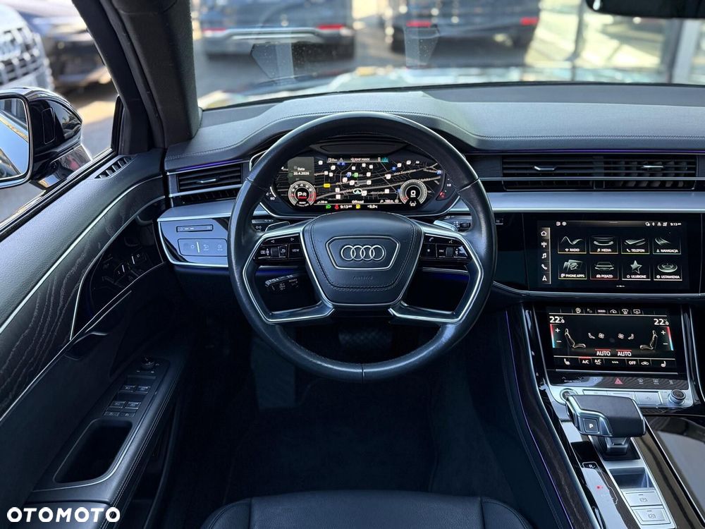 Audi A8 - 25