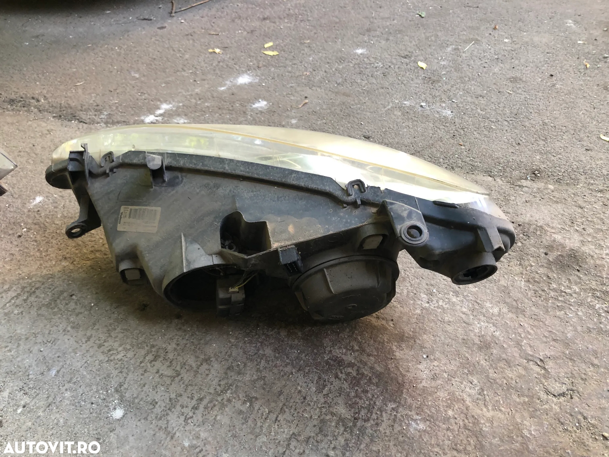 Far stanga/Far dreapta Peugeot 307 2002 - 14
