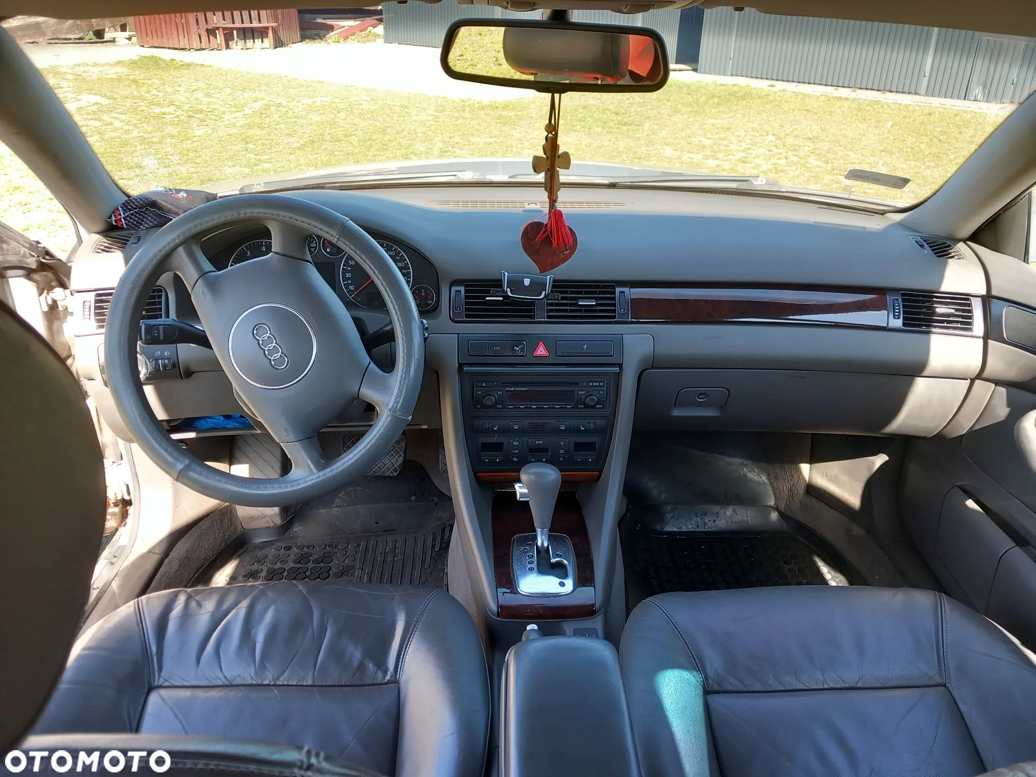 Audi A6 - 4