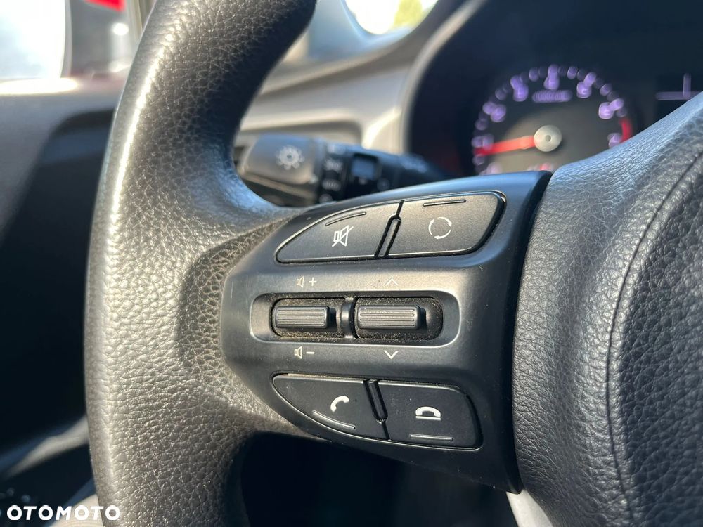 Kia Rio 1.2 M - 10