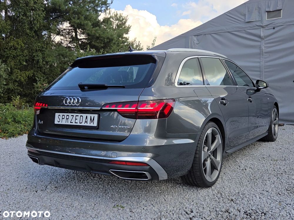 Audi A4 Avant 40 TFSI S tronic S line - 32