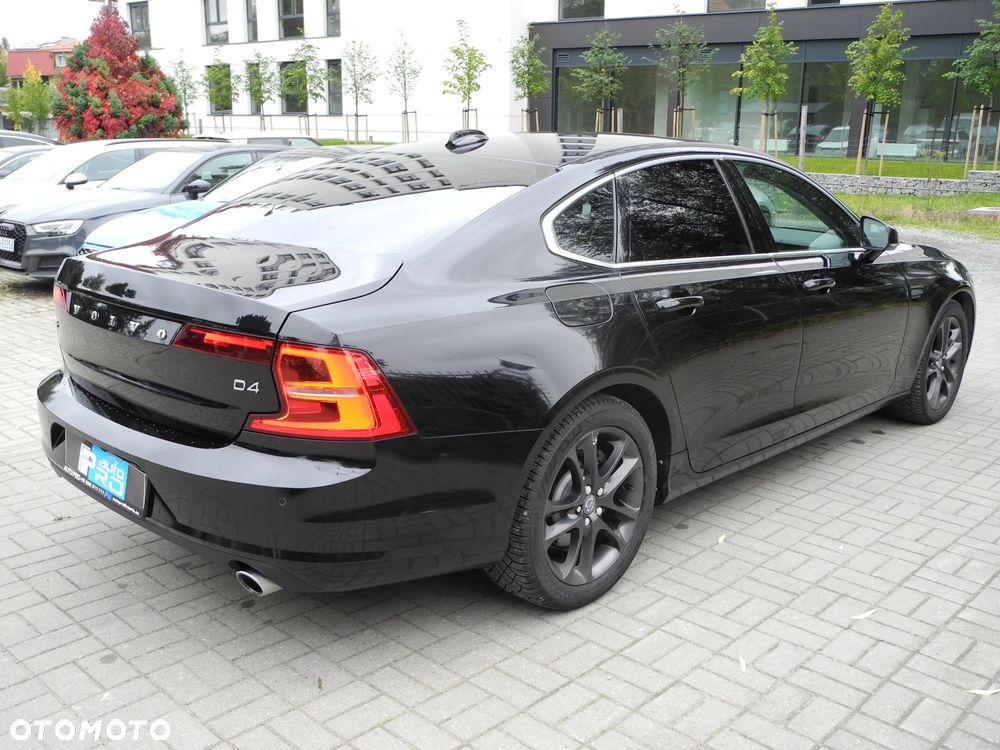 Volvo S90 - 5