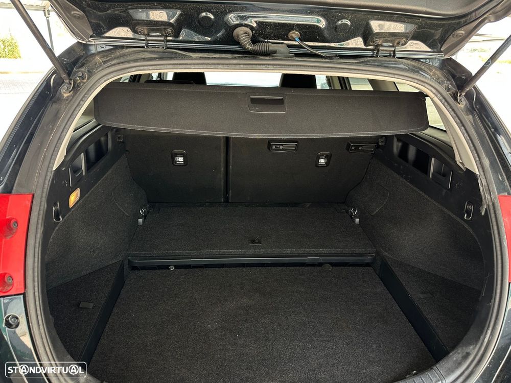 Toyota Auris Touring Sports 1.4 D-4D Comfort - 15