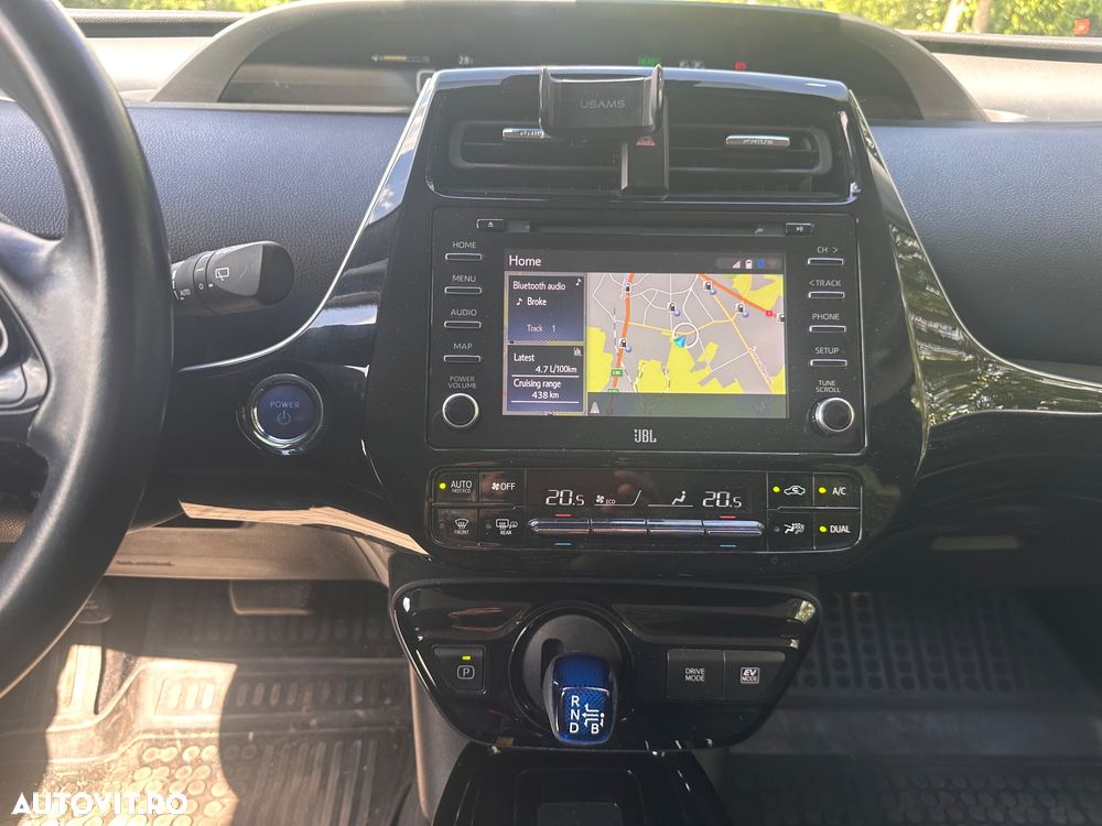 Toyota Prius Hybrid Executive - 7