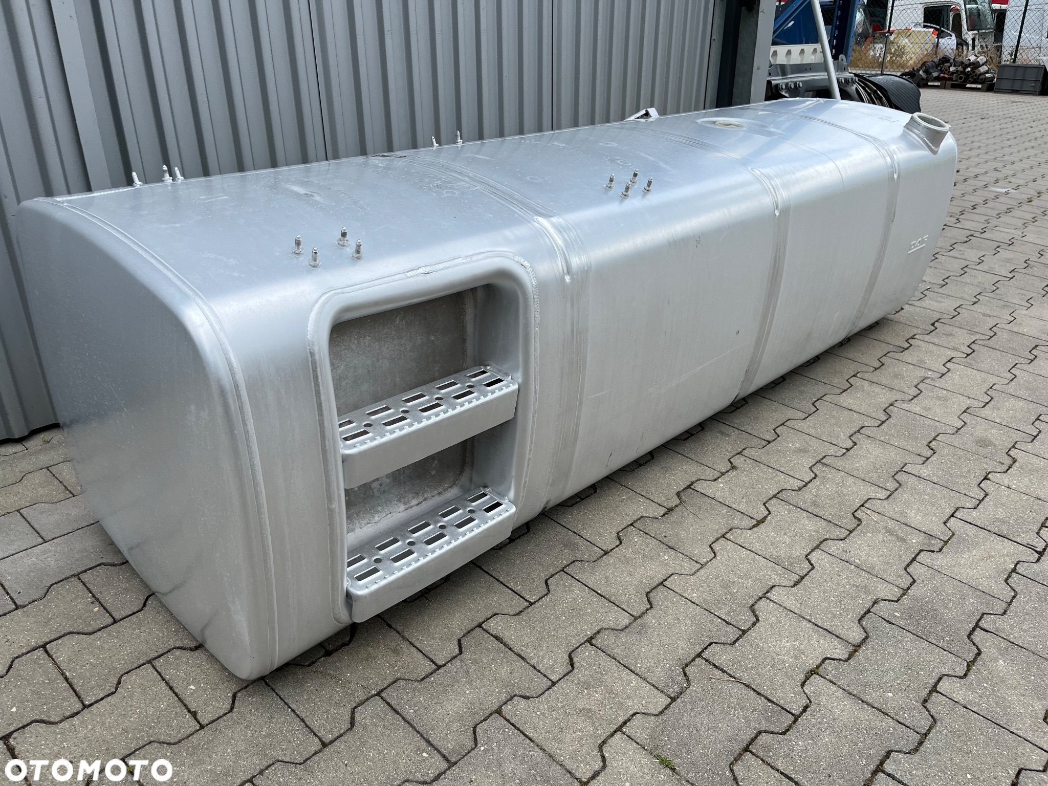 Zbiornik paliwa DAF XF CF 845 litrów bak - 2