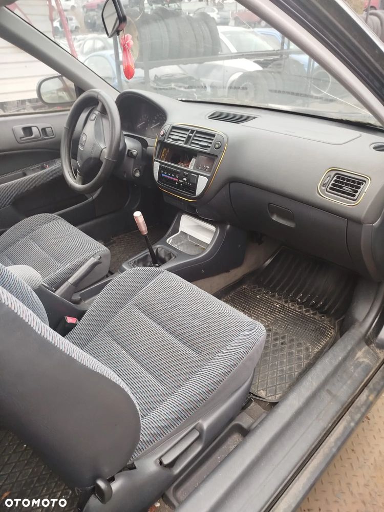 Honda Civic 6 na części. - 4