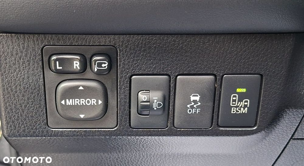 Toyota RAV4 - 25