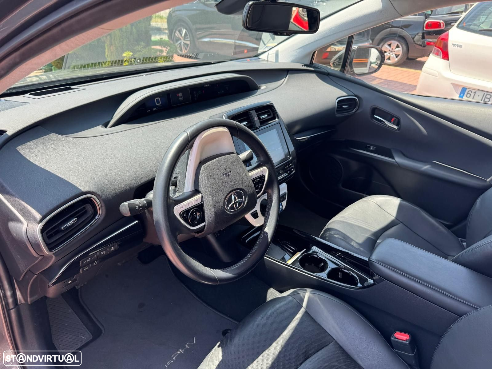 Toyota Prius 1.8 Plug-In Premium - 9