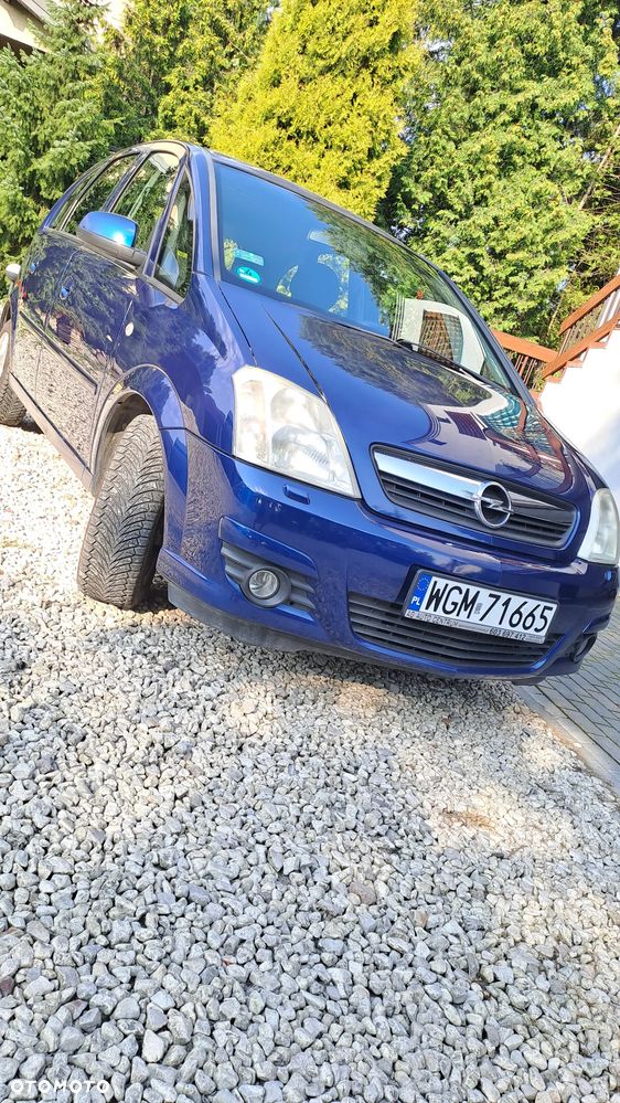Opel Meriva 1.6 Essentia - 8
