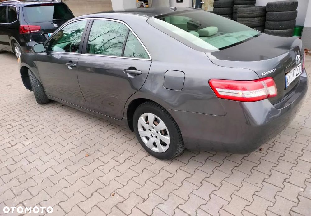 Toyota Camry 2.5 SE - 5