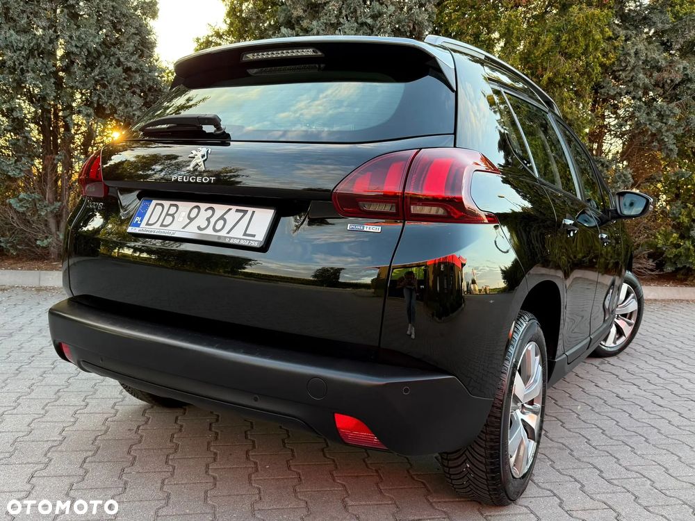 Peugeot 2008 1.2 Pure Tech Allure S&S - 25