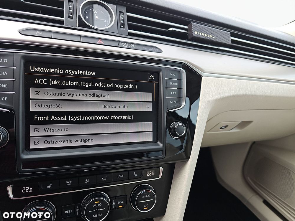 Volkswagen Passat 2.0 TDI BMT Highline - 25