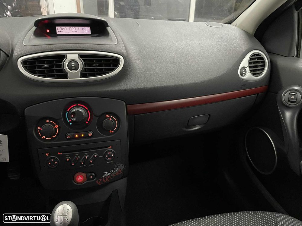 Renault Clio 1.2 16V Rip Curl - 21