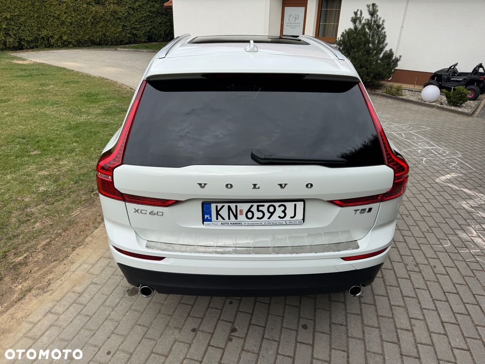 Volvo XC 60 T5 AWD Geartronic Momentum - 10