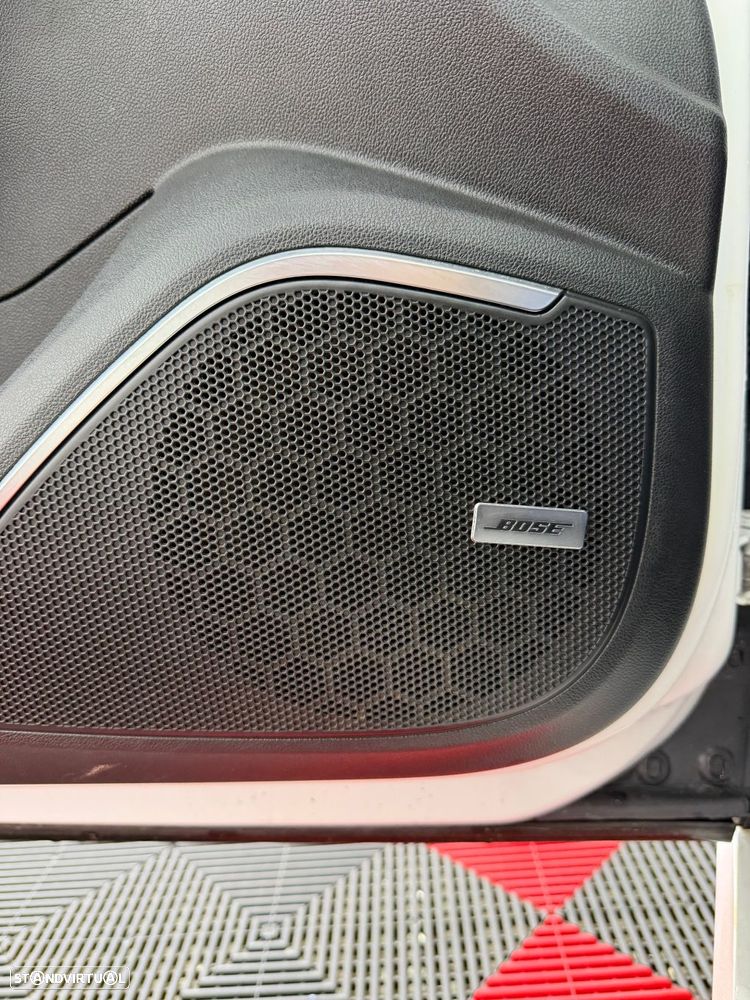 Renault Mégane ENERGY TCe 130 BOSE EDITION - 8