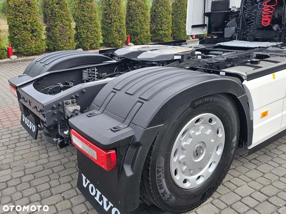 Volvo FH500 FULL OPCJA! CAŁY NA PODUSZKACH - 16