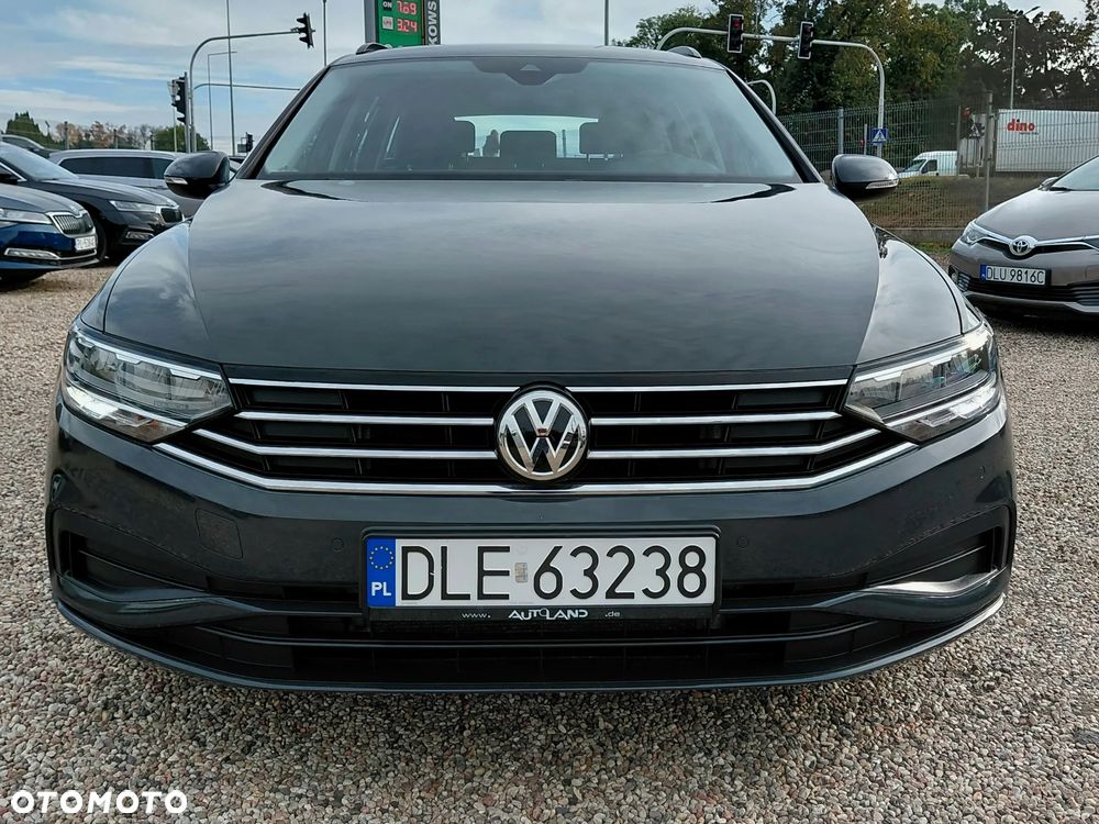 Volkswagen Passat 1.6 TDI SCR DSG Comfortline - 29