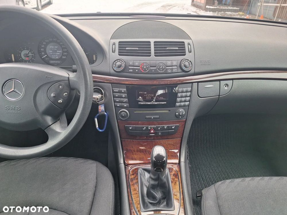 Mercedes-Benz Klasa E 220 CDI Classic DPF - 22