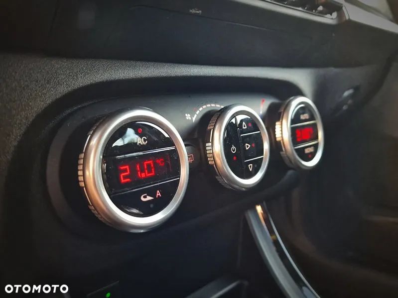 Alfa Romeo Giulietta 1.4 TB 16V - 17