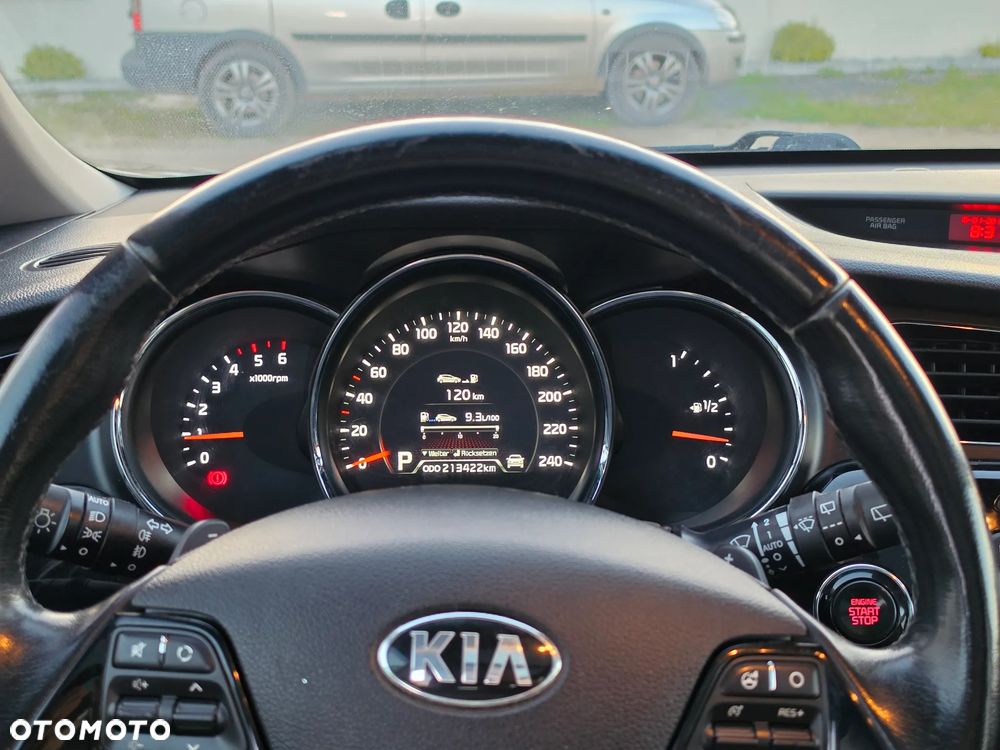 Kia Ceed 1.6 CRDi 128 Platinum Edition - 17