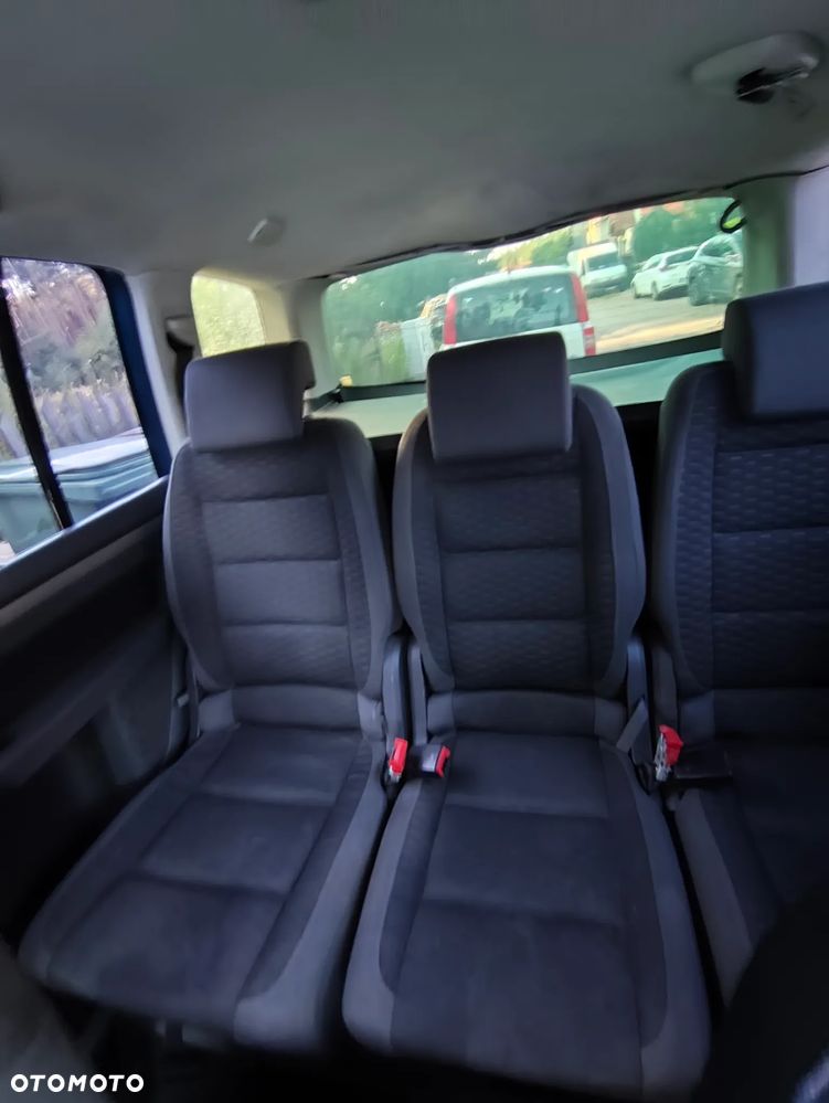 Volkswagen Touran 2.0 TDI Highline DSG - 6