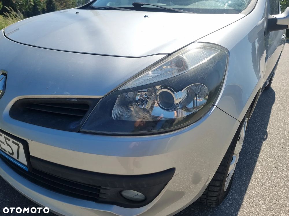 Renault Clio - 3
