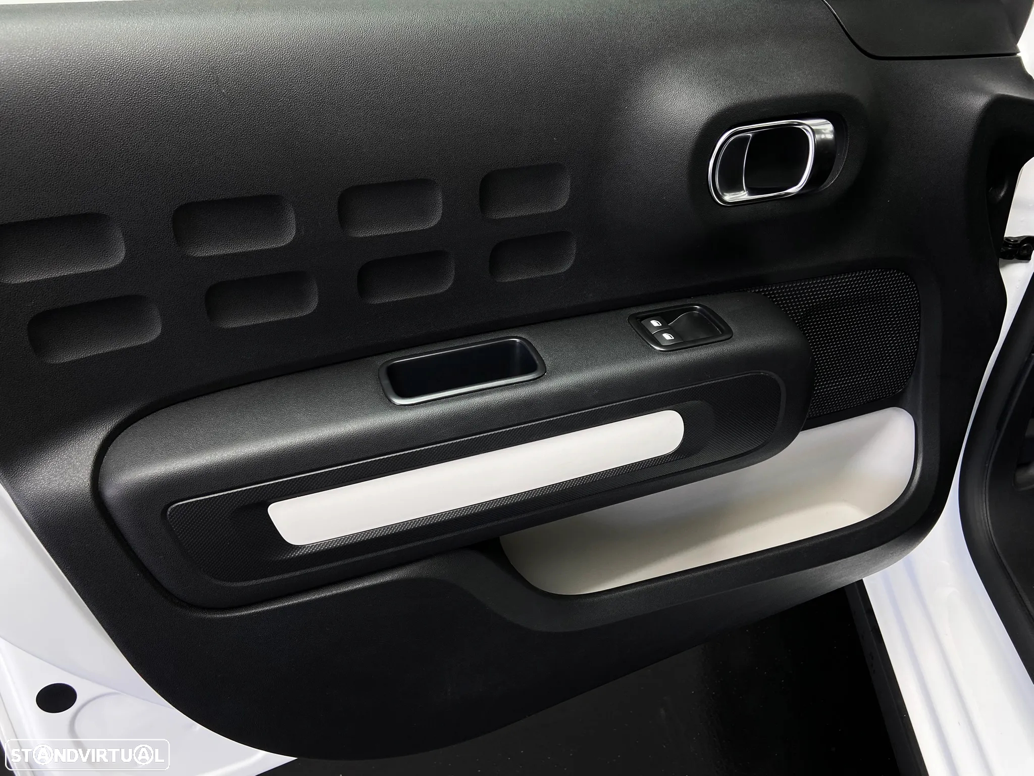 Citroën C3 1.2 PureTech Plus - 9