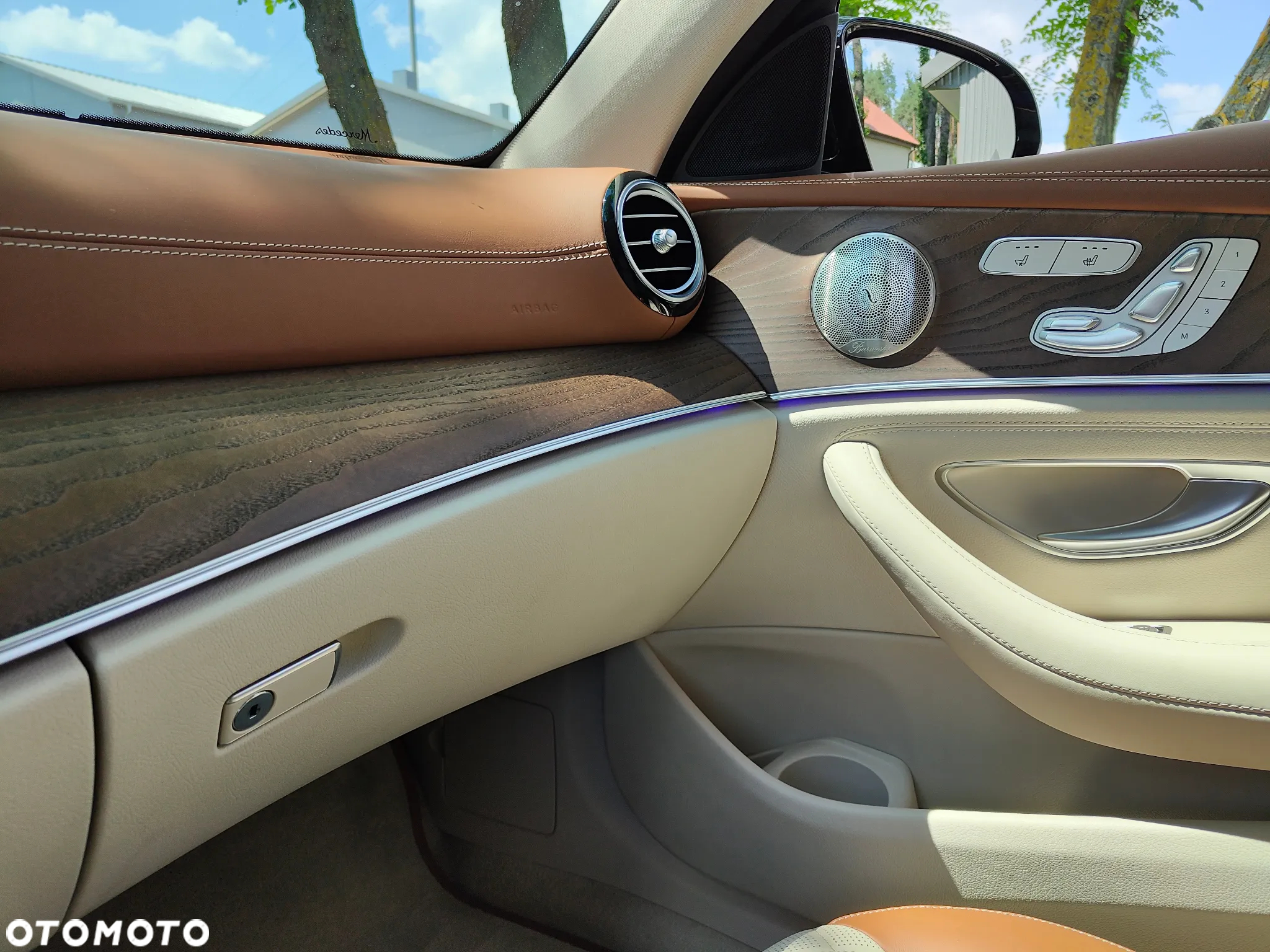 Mercedes-Benz Klasa E 300 d 9G-TRONIC - 14