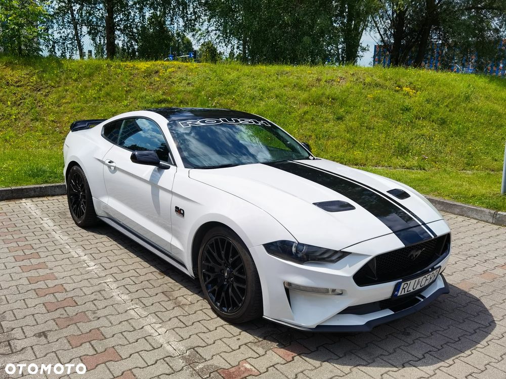Ford Mustang - 4
