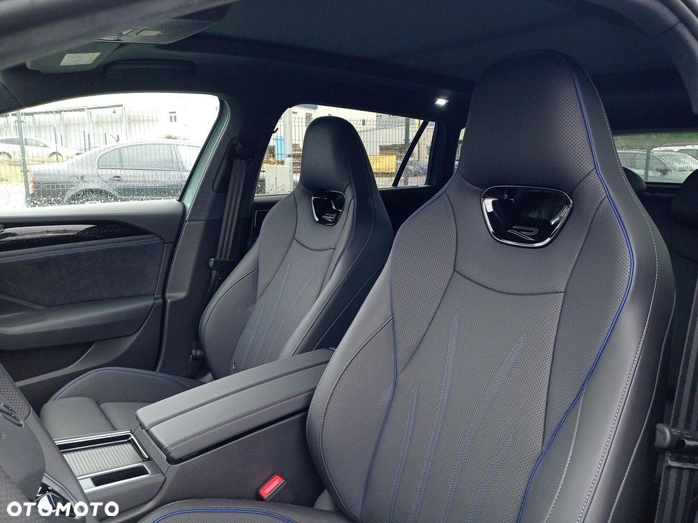 Volkswagen Passat Variant - 11