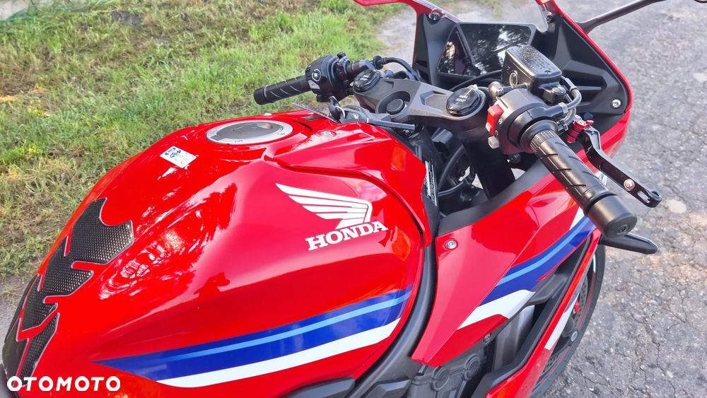 Honda CBR - 29