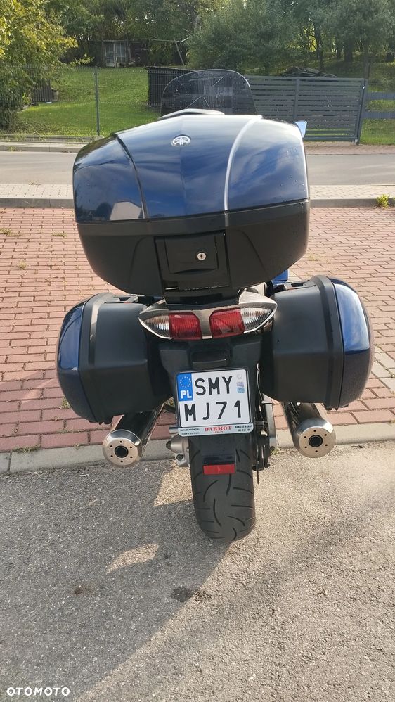 Yamaha FJR - 10