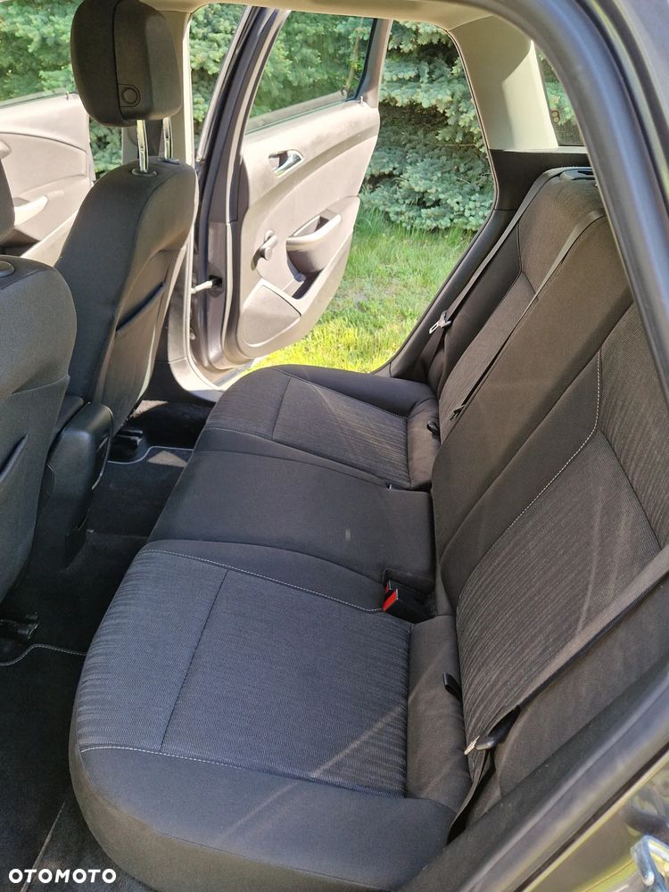 Opel Astra 1.4 Turbo - 22