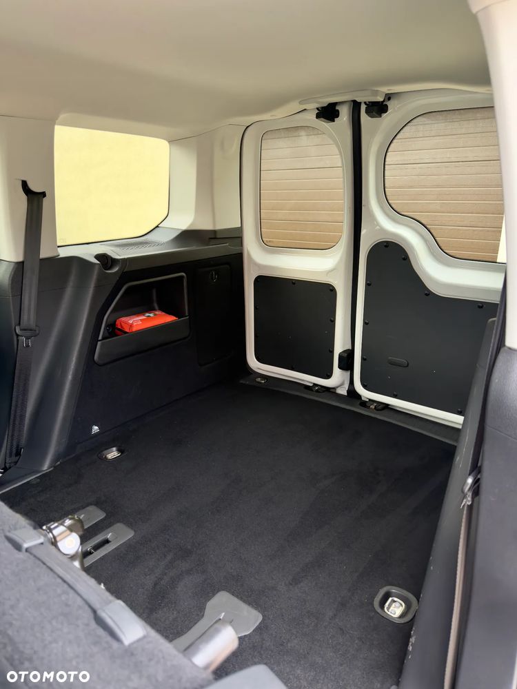 Volkswagen Caddy 2.0 TDI Comfortline - 11