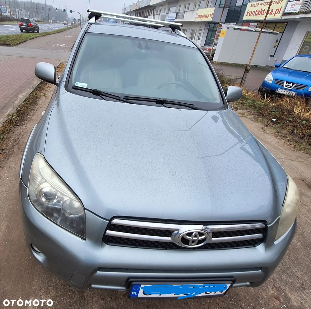Toyota RAV4 - 11