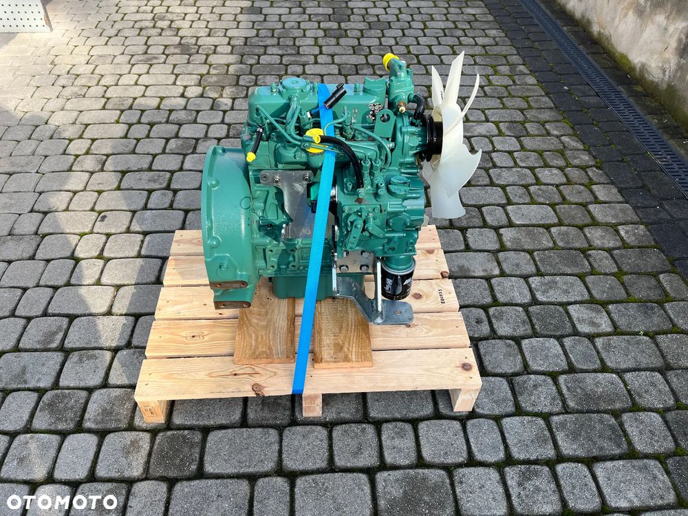 SILNIK VOLVO D1.1A-EF07 D1 1A EF07  15.6KW 2400 RPM 11381netto - 4