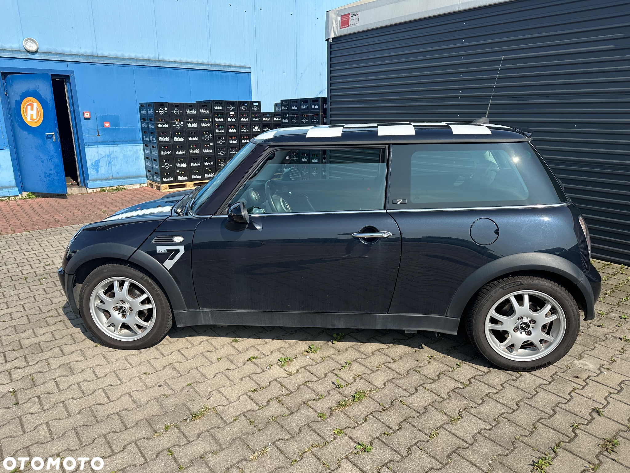 MINI Cooper Seven - 2