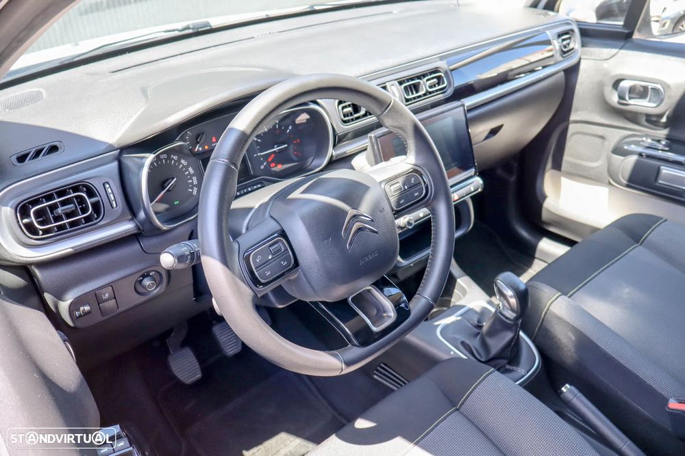 Citroën C3 1.2 PureTech Shine - 8