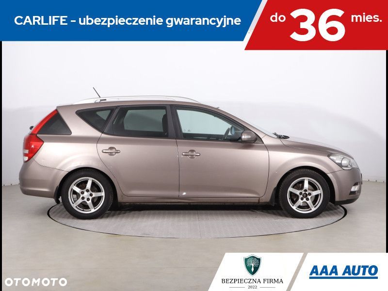 Kia Ceed - 7