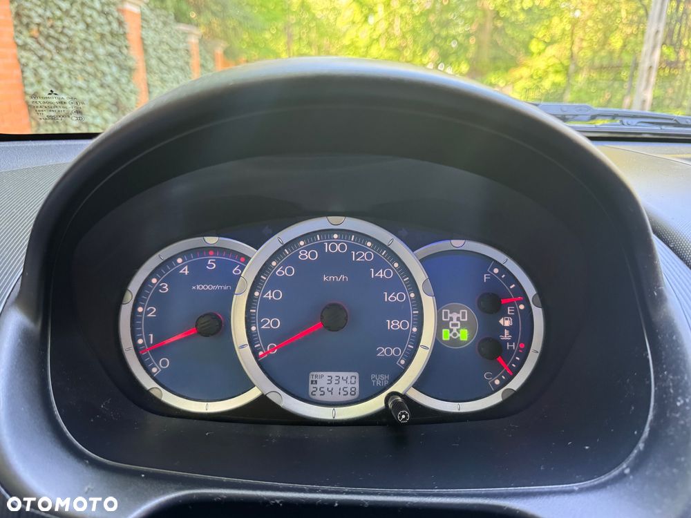 Mitsubishi L200 2.5 DID Intense + - 28