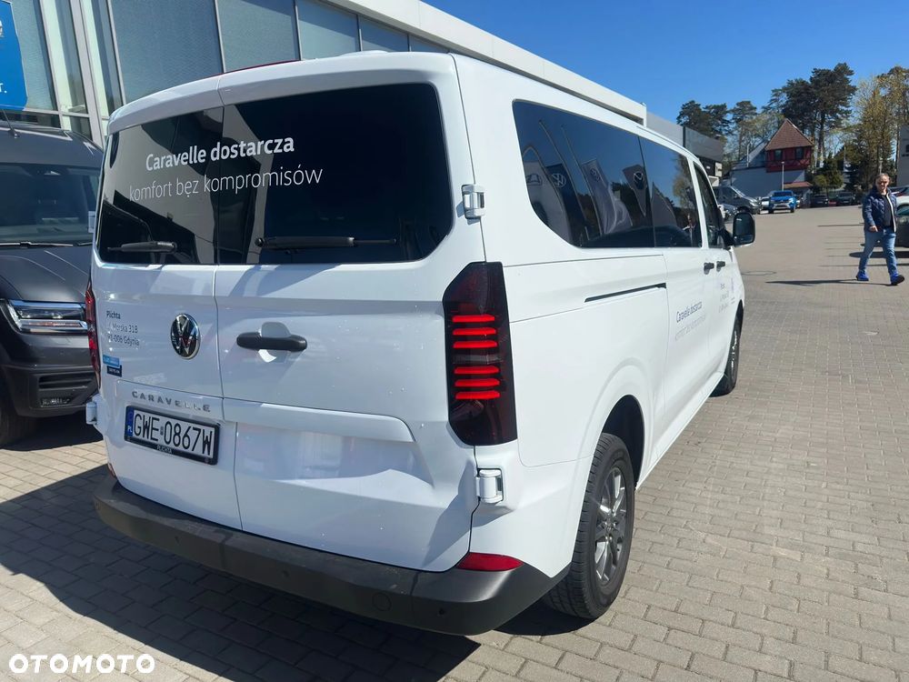 Volkswagen Caravelle - 7