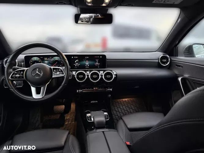 Mercedes-Benz A - 12