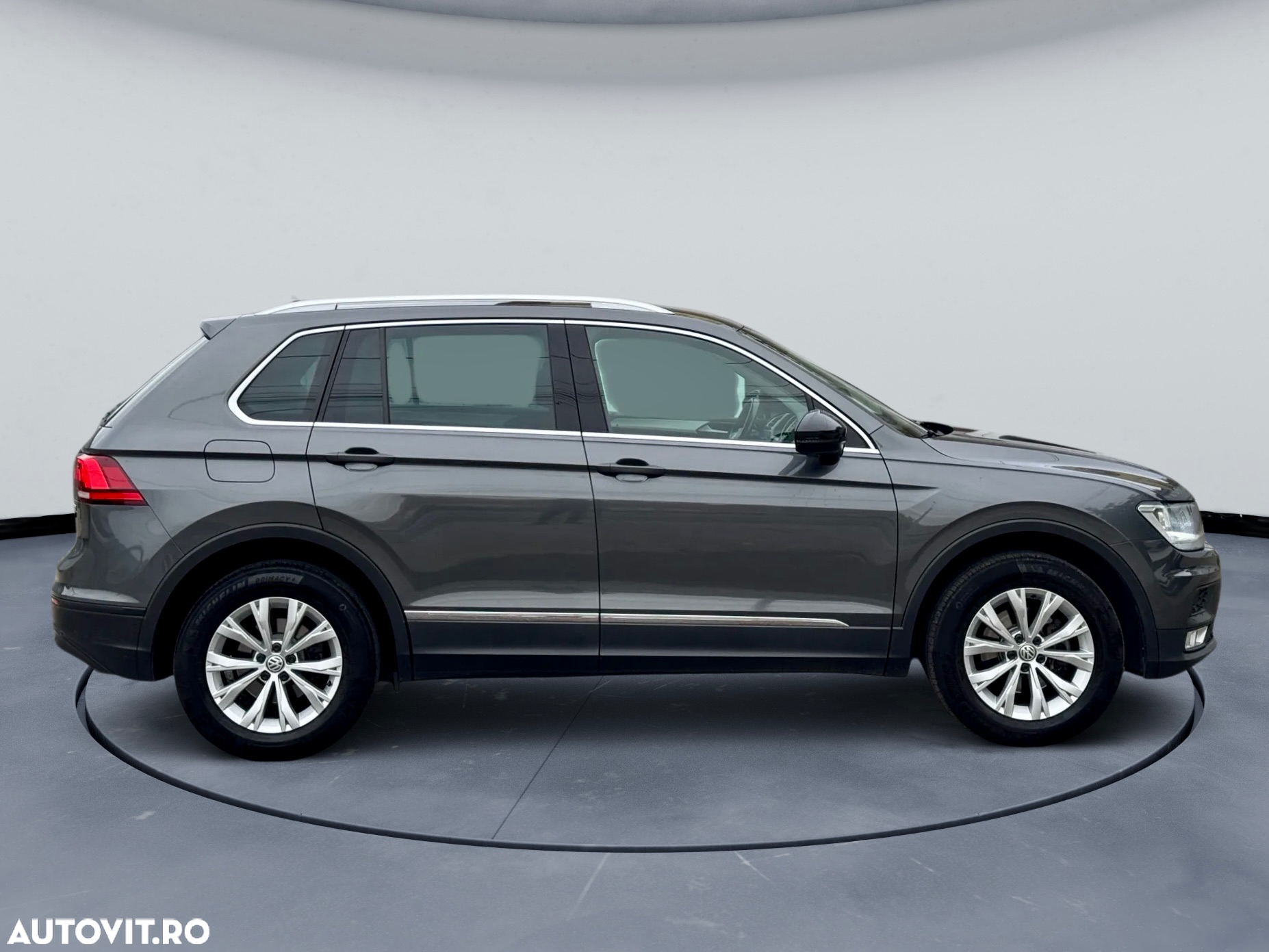 Volkswagen Tiguan 2.0 TDI 4Motion DSG BMT Sport & Style - 5