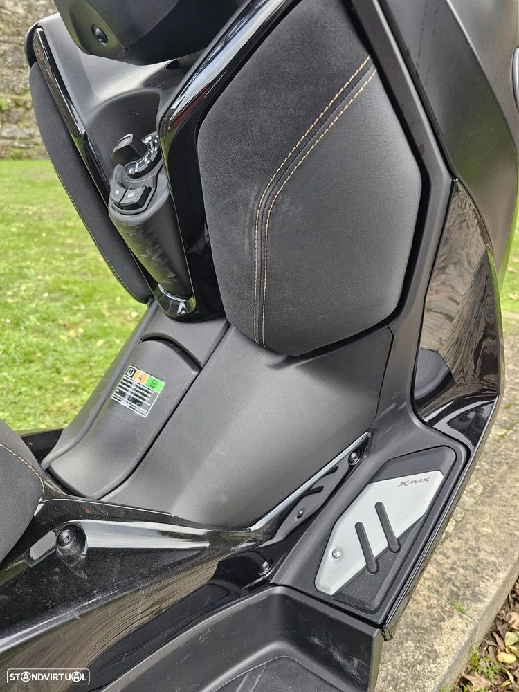Yamaha X-Max Tech Max - 7