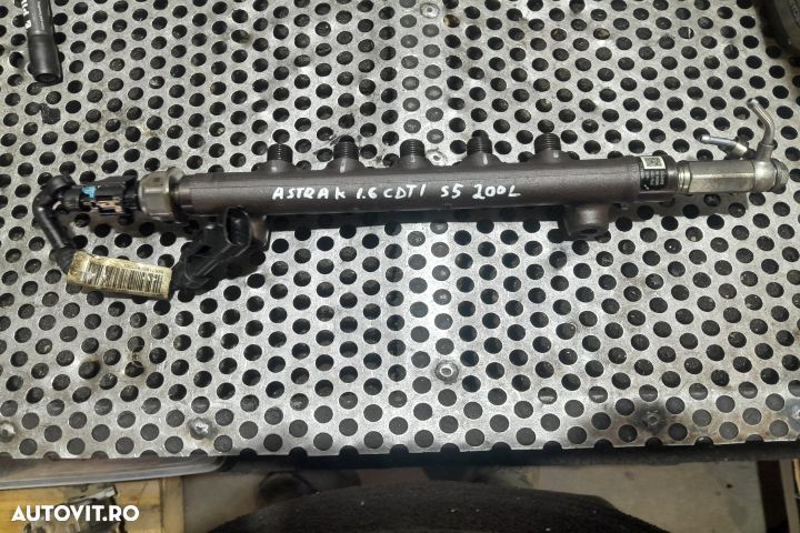 RAMPA INJECTOARE 55490702 55490702 Opel Astra K [2015 - 2020] Sports - 1